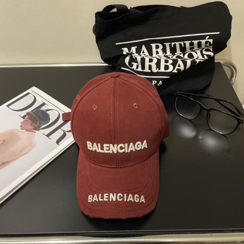 BALENCIAGA